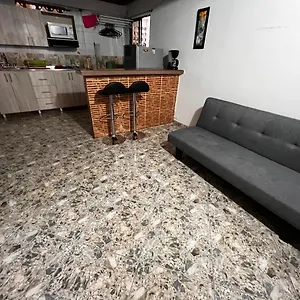 apartamento-cerca-al-centro.colombiamedellinhotels.com/